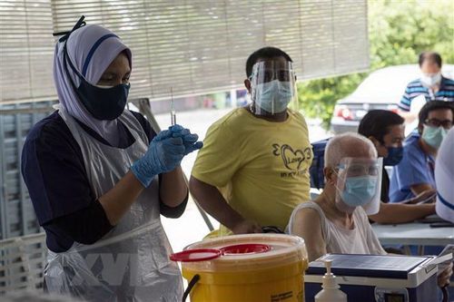 Malaysia phê duyệt có điều kiện việc sử dụng vaccine Moderna