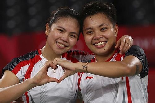 'Cơn mưa' phần thưởng cho chủ nhân tấm HCV đầu tiên của Indonesia