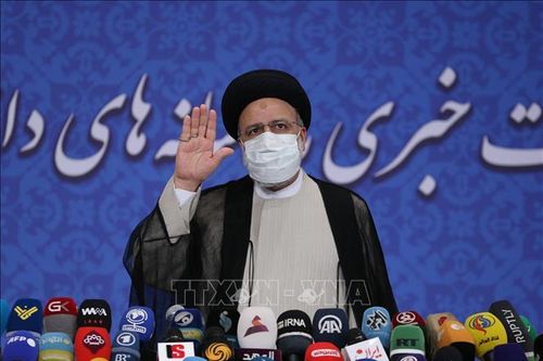 Tân Tổng thống Iran khẳng định chương trình hạt nhân vì mục đích hòa bình