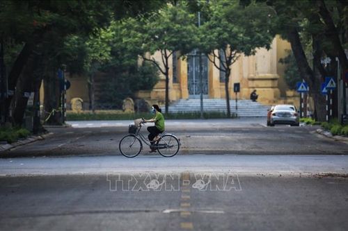Tĩnh lặng Hà Nội những ngày giãn cách