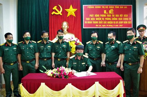 Lực lượng vũ trang tỉnh Gia Lai phát động thi đua thực hiện 'nhiệm vụ kép'