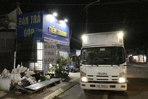 Đức Trọng: Xử phạt tài xế xe tải không chấp hành việc bốc dỡ hàng hóa đúng nơi quy định