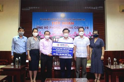 Tiếp nhận kinh phí ủng hộ người dân Quảng Trị gặp khó khăn tại Thành phố Hồ Chí Minh và một số tỉnh phía Nam