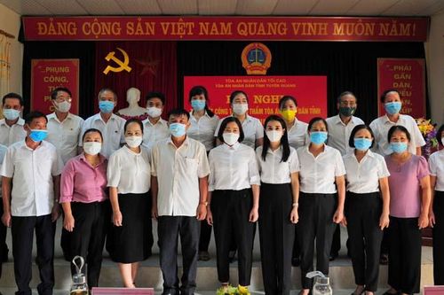 Ra mắt Đoàn Hội thẩm Tòa án nhân dân tỉnh nhiệm kỳ 2021-2026