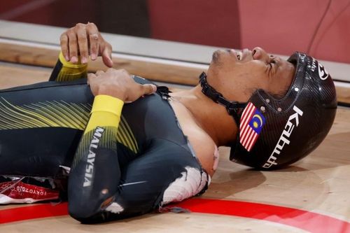 VĐV Malaysia vào tứ kết Olympic sau tai nạn xe đạp lòng chảo