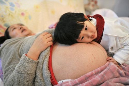 Dân mạng Trung Quốc chế nhạo nỗ lực kêu gọi phụ nữ sinh con thứ 3