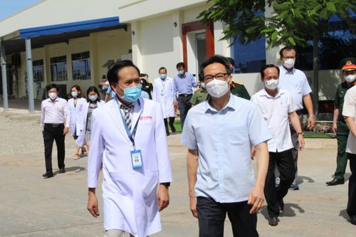 Phó Thủ tướng Vũ Đức Đam kiểm tra công tác phòng chống dịch Covid-19 tại các tỉnh miền Tây
