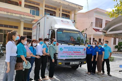 Cà Mau gửi yêu thương về những vùng khó khăn do dịch