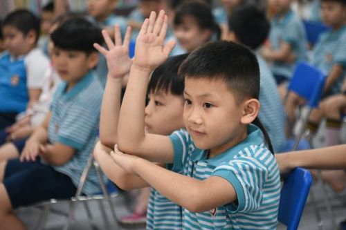 Bộ GD&ĐT: Hà Nội được linh hoạt xử lý bỏ bài kiểm tra học kỳ 2 với học sinh lớp 1, lớp 2