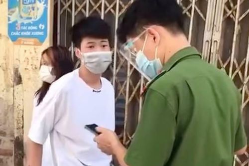Hà Nội: Nam thiếu niên hùng hổ, chửi bới, xúc phạm Công an bị xử phạt hành chính