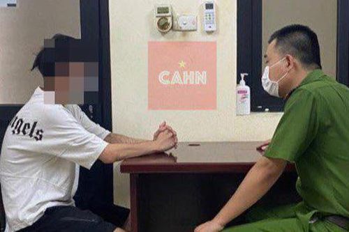 Xử phạt nam thanh niên vi phạm quy định giãn cách và thách thức lực lượng chức năng