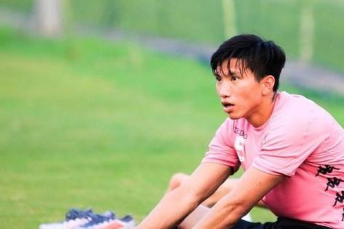 Đoàn Văn Hậu dai dẳng chấn thương, vì sao ông Park vẫn gọi vào tuyển Việt Nam?