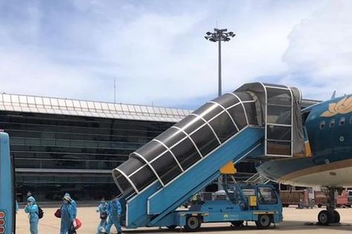Đề xuất tạm dừng bay chở khách Hà Nội – TPHCM và các địa phương Chỉ thị 16