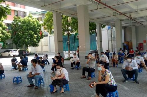 Quận Tây Hồ triển khai 10 điểm tiêm chủng vắc xin phòng COVID -19
