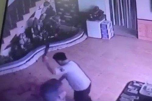 Xác minh clip chém nhân tình dã man trong nhà nghỉ
