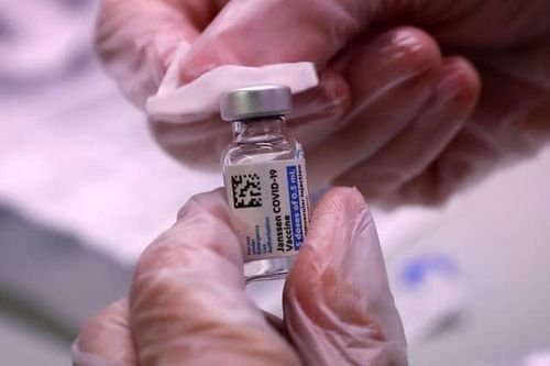 Cơ quan Dược phẩm châu Âu đề nghị cập nhật bao bì vaccine Johnson & Johnson
