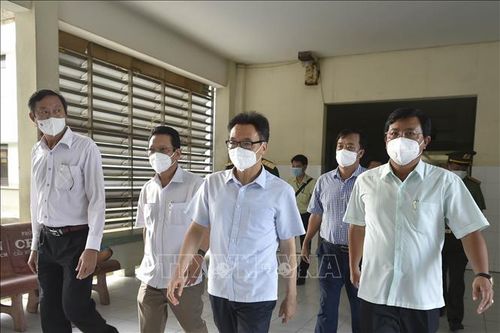 Phó Thủ tướng Vũ Đức Đam kiểm tra công tác phòng, chống dịch COVID-19 tại Cà Mau