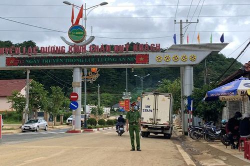 Lạc Dương: Tiếp tục thực hiện quyết liệt, hiệu quả các biện pháp phòng chống dịch bệnh Covid-19