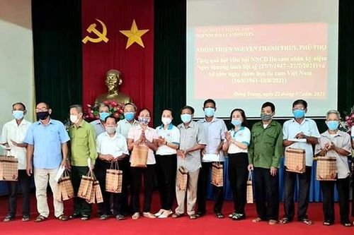 Sẻ chia yêu thương