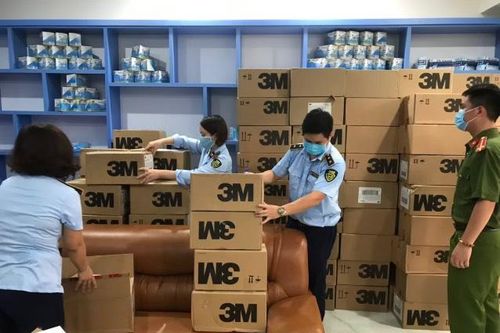Thu giữ trên 17.000 khẩu trang 3M giả mạo nhãn hiệu