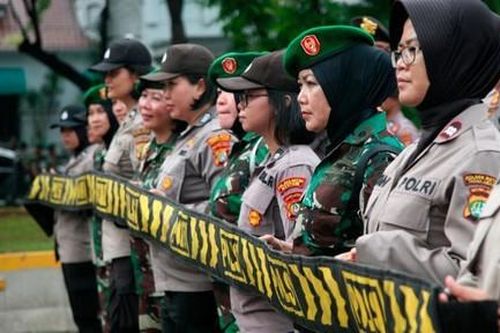 Quân đội Indonesia có thể bỏ 'kiểm tra trinh tiết' đối với nữ tân binh