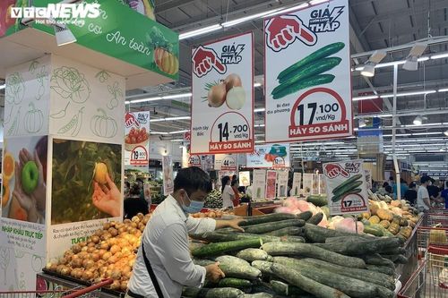 Hà Nội kéo dài giãn cách thêm 15 ngày, dân không còn đổ xô mua đồ tích trữ