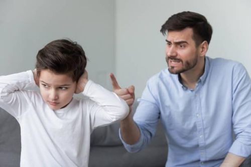 6 kiểu ông bố làm tổn thương con cái
