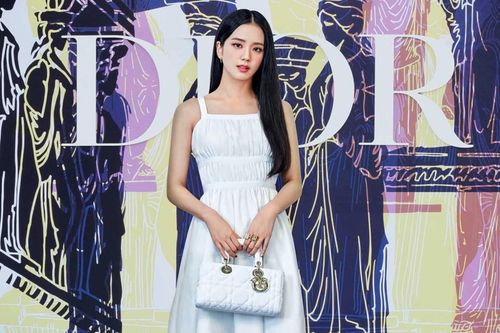 Thương hiệu của người giàu nhất thế giới đánh bại đại dịch
