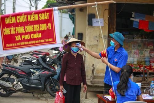 Chợ quê vùng ngoại thành Thủ đô những ngày giãn cách xã hội