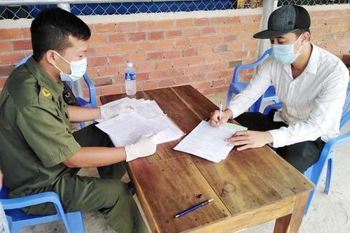 Cả nhóm rủ vào rừng ăn nhậu, đăng Facebook 'khoe' giữa mùa dịch bị phạt 210 triệu đồng