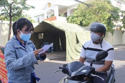 Những thầy cô tham gia đứng chốt
