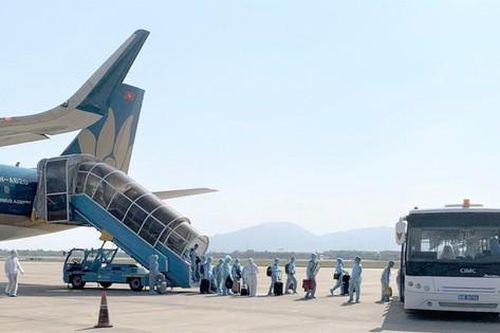 Chưa tính mở đường cho khách quốc tế đi, đến Nội Bài, Tân Sơn Nhất