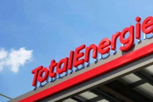 TotalEnergies lên kế hoạch thay bảng hiệu tại các trạm dịch vụ trên toàn thế giới