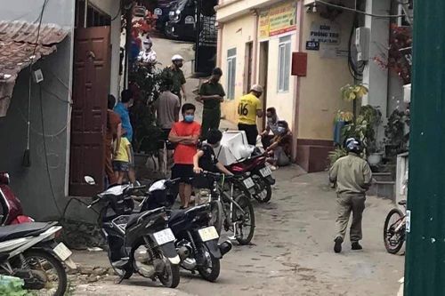 Mâu thuẫn gia đình, chồng dùng dao truy sát khiến vợ tử vong ở Lào Cai