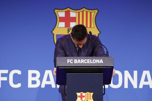 Messi nói lời chào tạm biệt sau 'cả cuộc đời' ở Barcelona