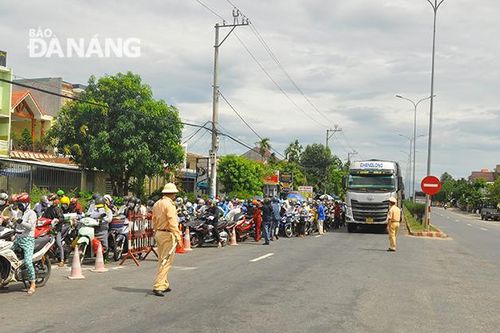 Lái xe chở hàng từ Đà Nẵng đi Quảng Nam nếu ở lại phải vào khu cách ly tập trung có thu phí