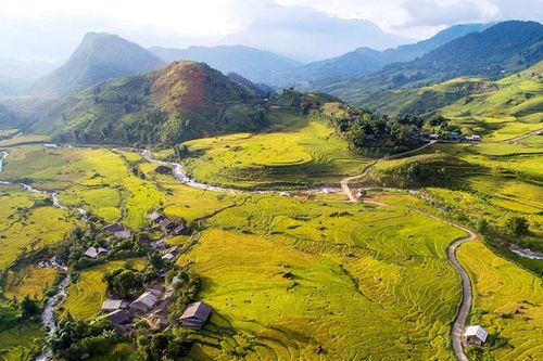 Sắc mới nơi Tả Giàng PhìnhTin khácKết nối các nguồn lực chuẩn bị cơ sở vật chất cho năm học mơíDanh sách cá nhân dự kiến đề nghị xét tặng danh hiệu 'Công dân Lạng Sơn ưu tú' lần thứ nhất, năm 2021
