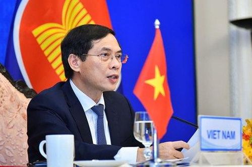 Việt Nam đã cùng các nước thành viên nỗ lực đưa 'con tàu' ASEAN vượt qua sóng gió