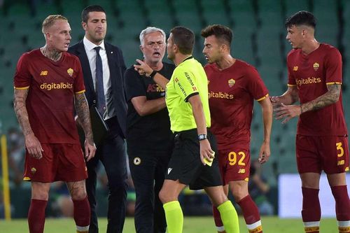 Mourinho bị đuổi khỏi sân, AS Roma thua tan nát 5 bàn