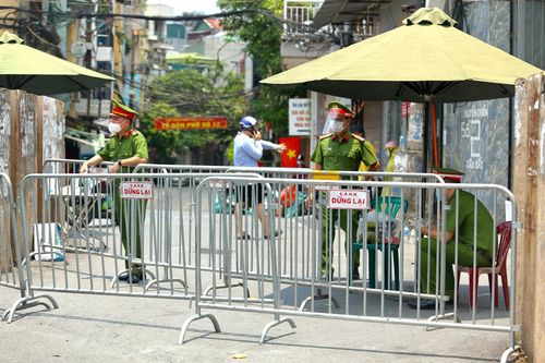 Khu vực nào ở Hà Nội, TP.HCM có nhiều bệnh nhân Covid-19 nhất?