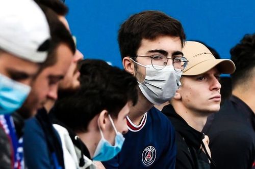 Cổ động viên PSG chờ Messi từ 2h