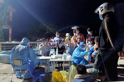 Lai Châu xử phạt người di chuyển qua đường mòn, tránh chốt kiểm dịch