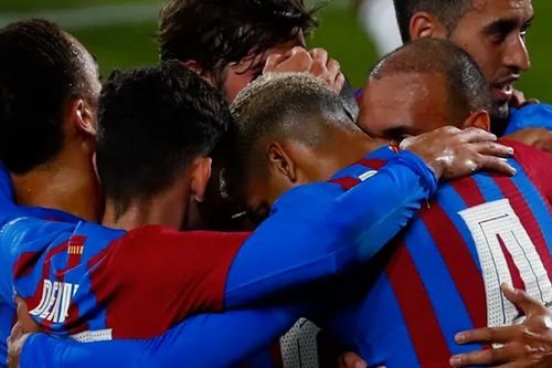 Không Messi, Barca vẫn 'đè bẹp' đội bóng của Ronaldo