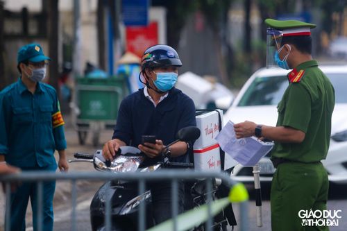 Hà Nội siết chặt quy định ra đường, nhiều phương tiện phải quay đầu đi về