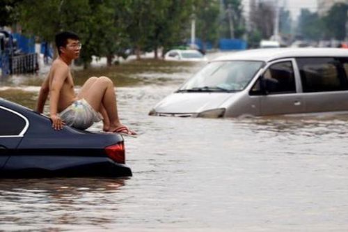 Mưa lớn ở tây nam Trung Quốc, hơn 80.000 người phải sơ tán