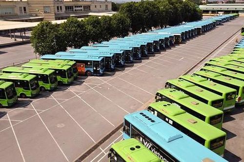 Hà Nội giãn cách, hàng trăm xe buýt 'ngủ la liệt' trong bến