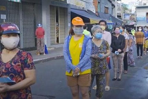 TPHCM yêu cầu các chợ đang đóng cửa tổ chức bán lương thực, thực phẩm thiết yếu