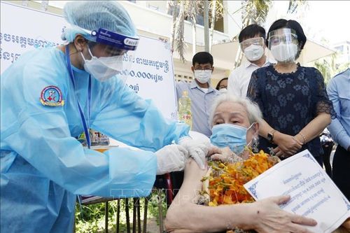 Số ca mắc mới COVID-19 tại Campuchia giảm 8 ngày liên tiếp