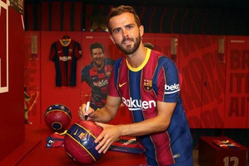 Barca tiếp tục thanh lý cầu thủ