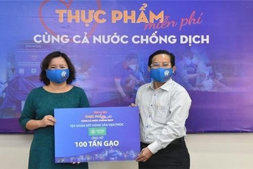 Van Phuc Group ủng hộ 10.000 phần quà cho các hoàn cảnh khó khăn do dịch bệnh Covid -19